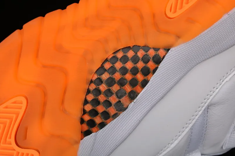 All categories Air Jordan Jordan series basketball shoes Air Jordan 11 pure original version Air Jordan 11 Bright Citus AJ11 Joe 11 white orange low-top basketball shoes AH7860-139